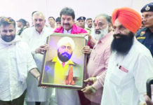 Kuldeep Bishnoi Honoured with Shaheed Udham Singh Statue on Martyrdom Day D