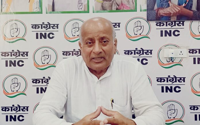 Shyam Sundar Batra demands resolution of sanitation workers’ strike in Haryana.