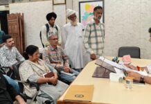 SDM Dr Kuldeep Singh Directs Officials to Ensure Timely Disposal of Public Grievances at Samadhan Shivir DM Dr Kuldeep Singh hearing public grievances during a Samadhan Shivir in Vyasapur.