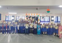 World Mosquito Day: Vyasapur School Students Sensitised to Dengue, Malaria and Other Vector-Borne Diseases Health Department team educating students about dengue, malaria and mosquito breeding prevention at Ganpati Convent School in Vyasapur.