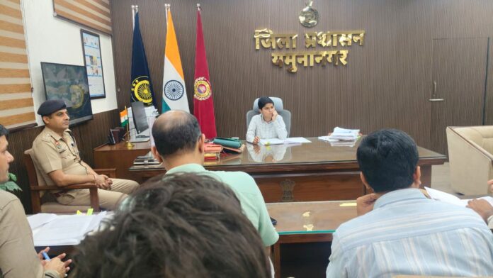 DC Preeti reviewing pollution control and environmental protection measures with officials in Yamunanagar.