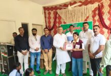 Former Haryana Education Minister Kanwar Pal Honours CBSE Toppers at Saraswati Nagar School Kanwar Pal presenting medals and certificates to CBSE toppers during a felicitation ceremony at Saraswati Nagar school.