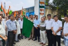 Thousands Join Tiranga Yatra Led by Former Sadhaura MLA Balwant Singh Across Yamunanagar Citizens participate in Tiranga Yatra led by former Sadhaura MLA Balwant Singh