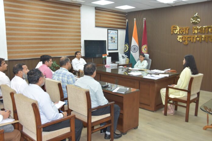 Yamunanagar Deputy Commissioner Preeti chairing a meeting on scientific solid waste management and the proposed biogas plant.