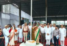 Banto Kataria Hoists Tricolour at Chhachhrauli Independence Day Ceremony, Calls for Inclusive Development Banto Kataria hoists the Tricolour during the Independence Day celebration at New Grain Market in Chhachhrauli.
