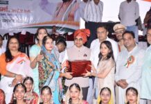 Sanjeev Verma Hoists Tricolour at Ladwa Independence Day Ceremony, Salutes Parade D