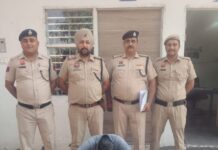 Farakhpur Police Arrest Man in Earring Snatching Case, Recover Stolen Jewellery Yamunanagar Police arrest accused in earring snatching case and recover stolen jewellery.