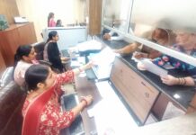 Property Tax Rebate Ends, Yamunanagar Sees Rush as Taxpayers Make Last-Minute Payments Taxpayers standing in queues at a Yamunanagar Municipal Corporation Citizen Facilitation Centre to deposit property tax.
