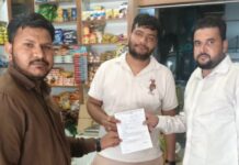 Yamunanagar Municipal Corporation Cracks Down on Banned Polythene, Fines 12 Shopkeepers Municipal Corporation team checking banned polythene during an enforcement drive in Jagadhri.