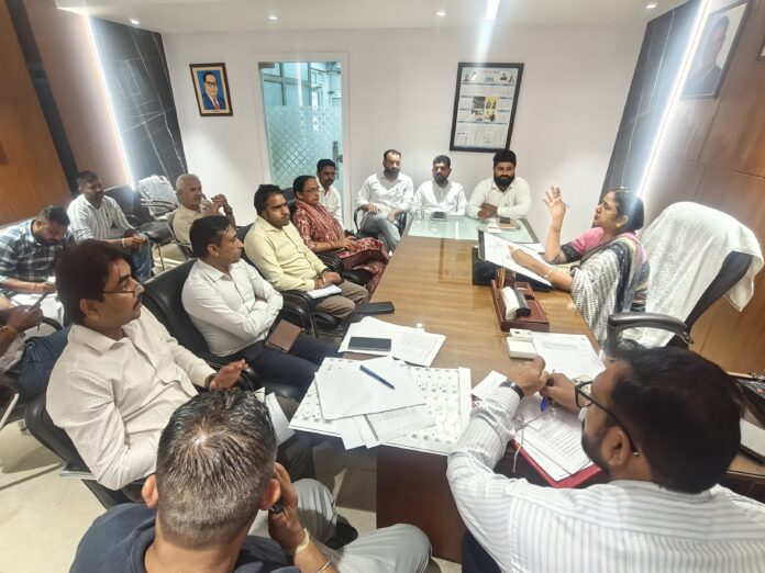 Mayor Suman Bahmani directs Municipal Corporation officials to prepare conservation and beautification projects for ponds in Yamunanagar.