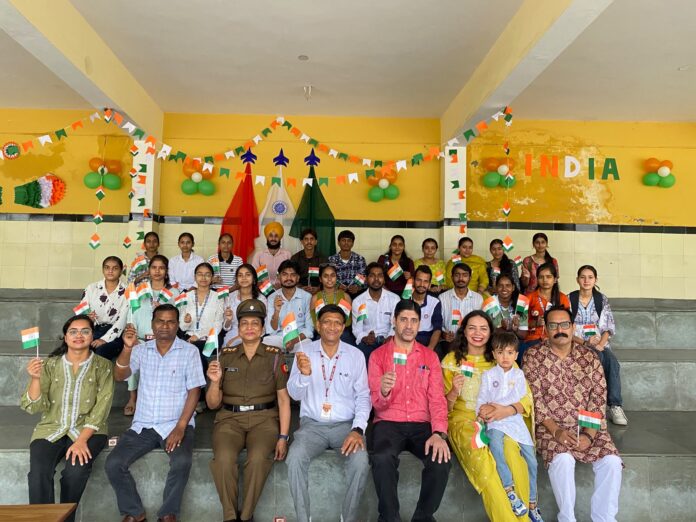 Mukand Lal National College NSS students participating in Har Ghar Tiranga activities