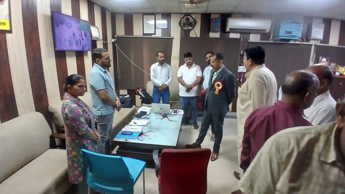 Deputy Commissioner Vishram Kumar Meena reviews the Special Intensive Revision process at a polling station in Babain Tehsil