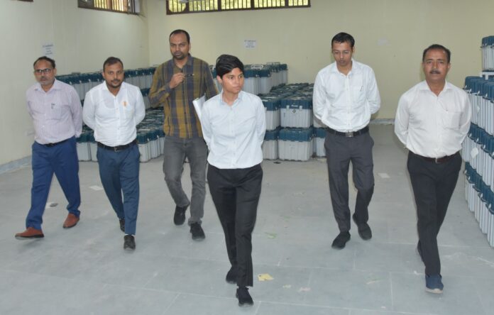 DC Preeti inspects EVM Warehouse at Yamunanagar District Secretariat