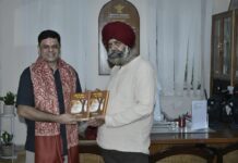 Dr Arvinder Singh Bhalla’s New Book ‘Manzil Ki Kashish: Raahon Ki Kasak’ Released in New Delhi Varun Gulati releases Dr Arvinder Singh Bhalla’s new book in New Delhi