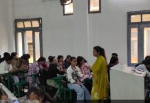 540 Students Take Part in Road Safety Quiz at Guru Nanak Khalsa College, Yamunanagar Students participate in road safety quiz at Guru Nanak Khalsa College Yamunanagar