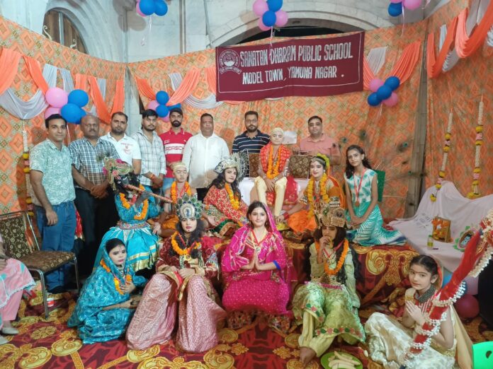 Artists honoured during Sanatan Raksha Manch Janmashtami ceremony