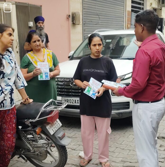 four-bin-waste-segregation-new-hamida-colony.jpg Swachh Bharat Mission team educates New Hamida Colony residents about four-bin waste segregation