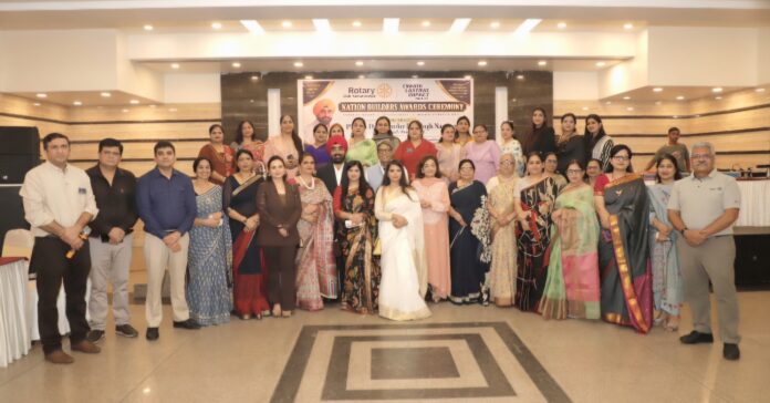 rotary-club-yamunanagar-nation-builder-awards-teachers.jpg Rotary Club Yamunanagar honours 36 teachers at Nation Builder Awards ceremony