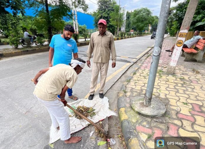 Municipal Corporation sanitation workers clearing garbage during special cleanliness drive in Yamunanagar