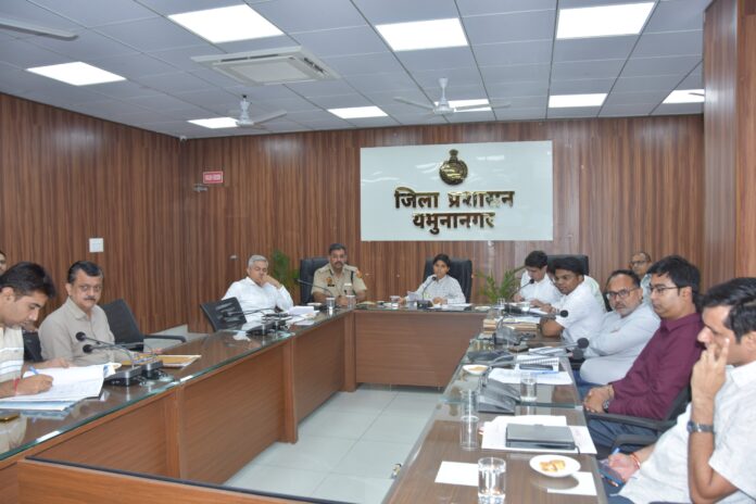 Yamunanagar Deputy Commissioner Preeti reviewing public grievance redressal with district officials