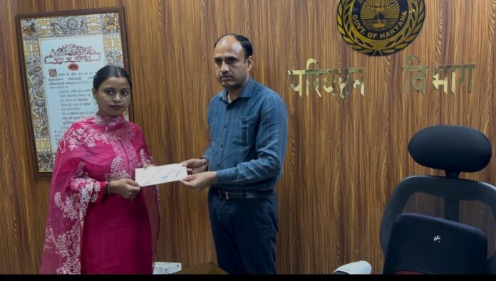 haryana-happy-card-scheme-free-bus-travel.jpg Haryana Roadways bus under Happy Card free travel scheme in Haryana