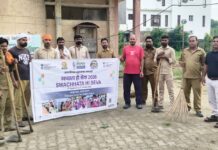 Municipal Corporation Clears Two Tonnes of Waste in Special Cleanliness Drive Municipal Corporation sanitation team during cleanliness drive at HUDA Sector 17 Jagadhri
