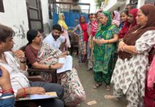 Mayor Suman Bahmani Reviews Civic Issues in Amarpuri Colony, Pushes for Regularisation Mayor Suman Bahmani hears civic complaints from residents of Amarpuri Colony in Yamunanagar