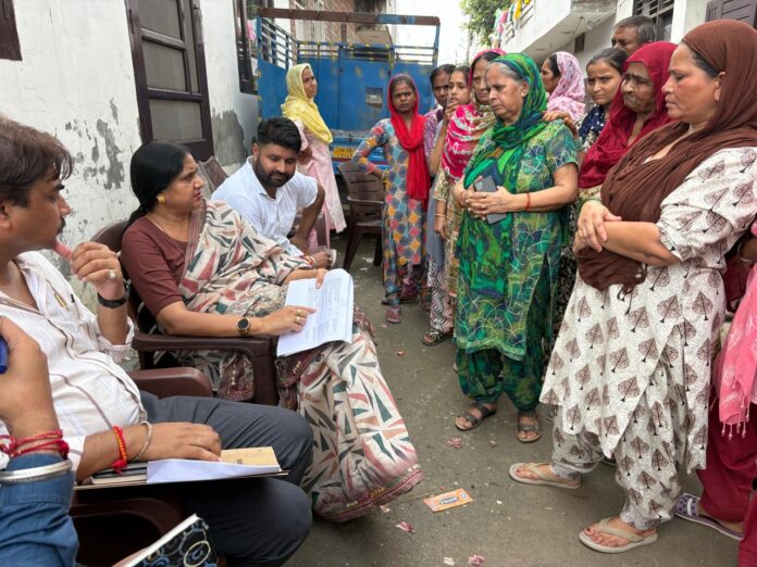 Mayor Suman Bahmani hears civic complaints from residents of Amarpuri Colony in Yamunanagar