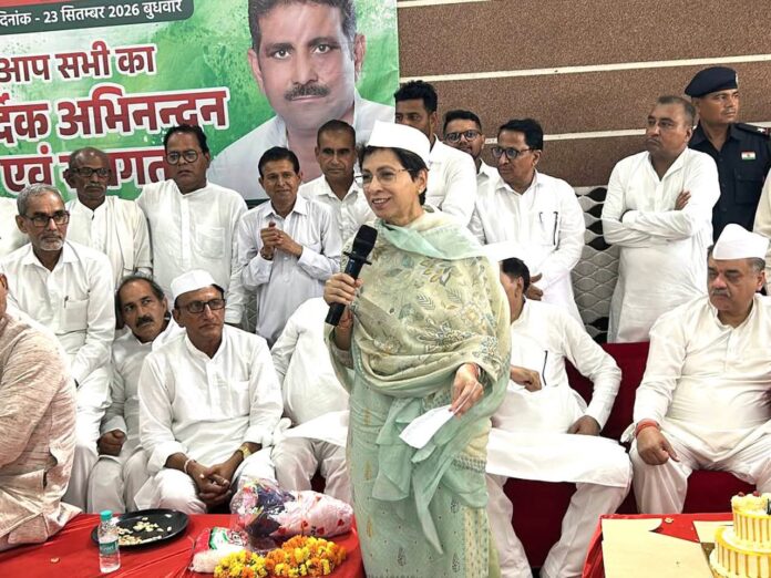 Kumari Selja addressing Congress workers at the Bhattu Block Congress Convention