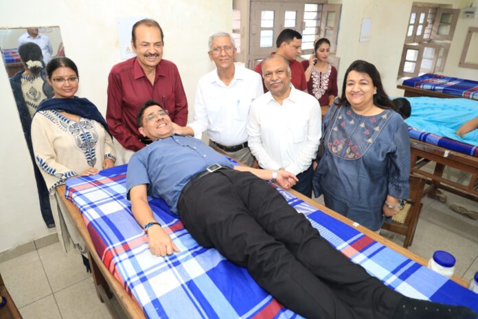 Participants and organisers at the 31st annual blood donation camp at Mukand Lal National Senior Secondary School in Yamunanagar