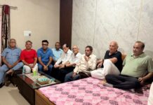 BJP Workers, Residents Listen to PM Modi’s ‘Mann Ki Baat’ in Yamunanagar BJP workers and local residents listen to Prime Minister Narendra Modi's Mann Ki Baat at Thapar Colony in Yamunanagar