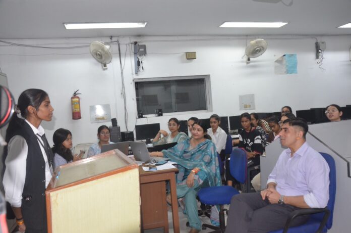 Students presenting start-up and innovation ideas at DAV College for Girls Yamunanagar.