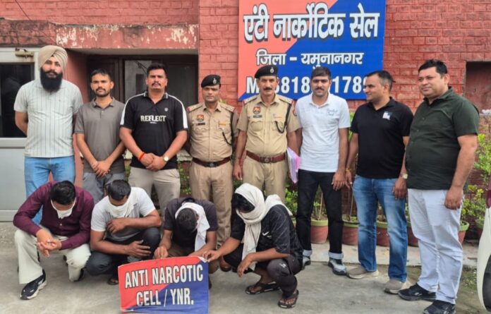 Yamunanagar Anti-Narcotics Cell personnel with suspected drug trafficking accused during police action