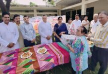 Elderly People Are an Invaluable Heritage of Society, Says Suman Bahamani Yamunanagar Mayor Suman Bahamani and civic representatives present gifts to an elderly resident at a Jagadhri old-age home