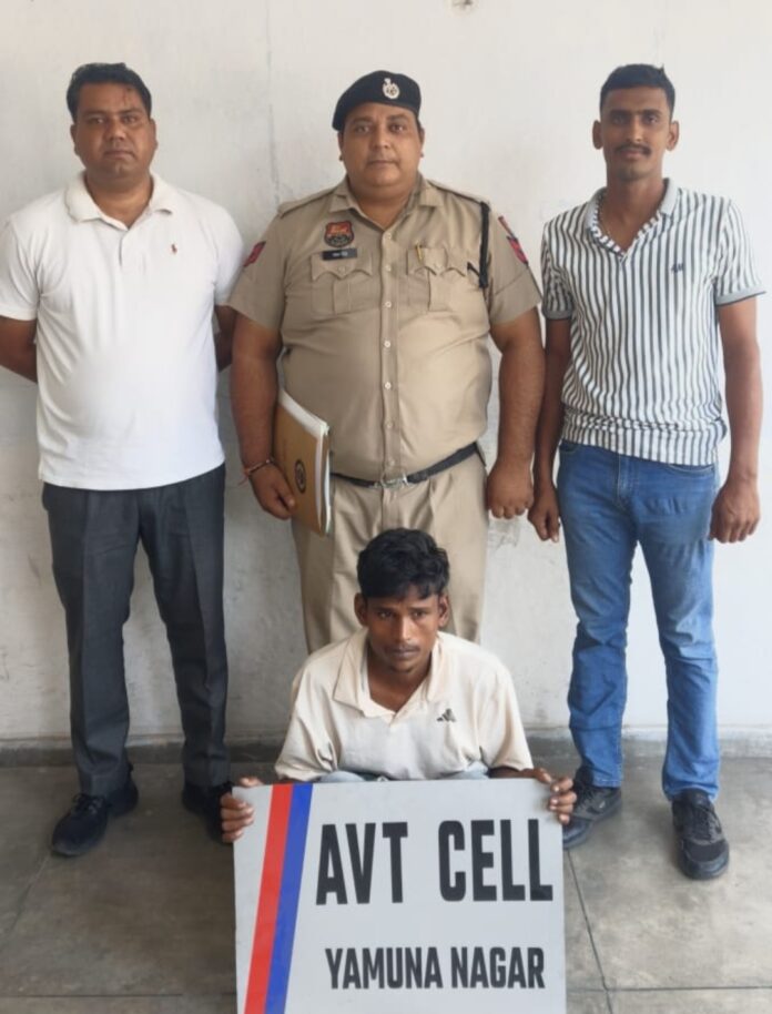 yamunanagar-police-two-stolen-motorcycles-arrest.jpg Yamunanagar Police Anti Vehicle Theft Cell team during action in a motorcycle theft case.
