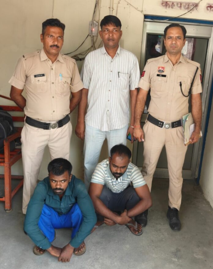 jathlana-police-two-brothers-theft-arrest-yamunanagar.jpg Jathlana police arrest two brothers in alleged theft cases and recover stolen cash and jewellery