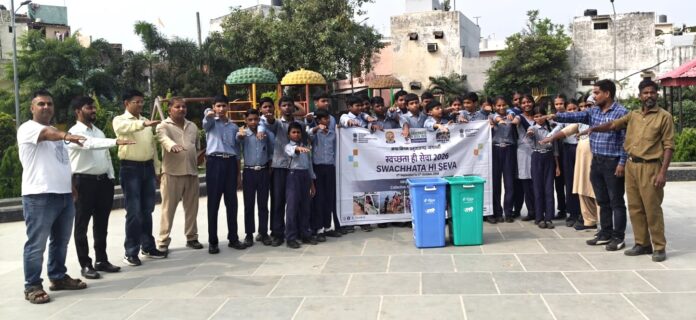 Students conduct plog run and cleanliness drive at Swarn Jayanti Park Yamunanagar