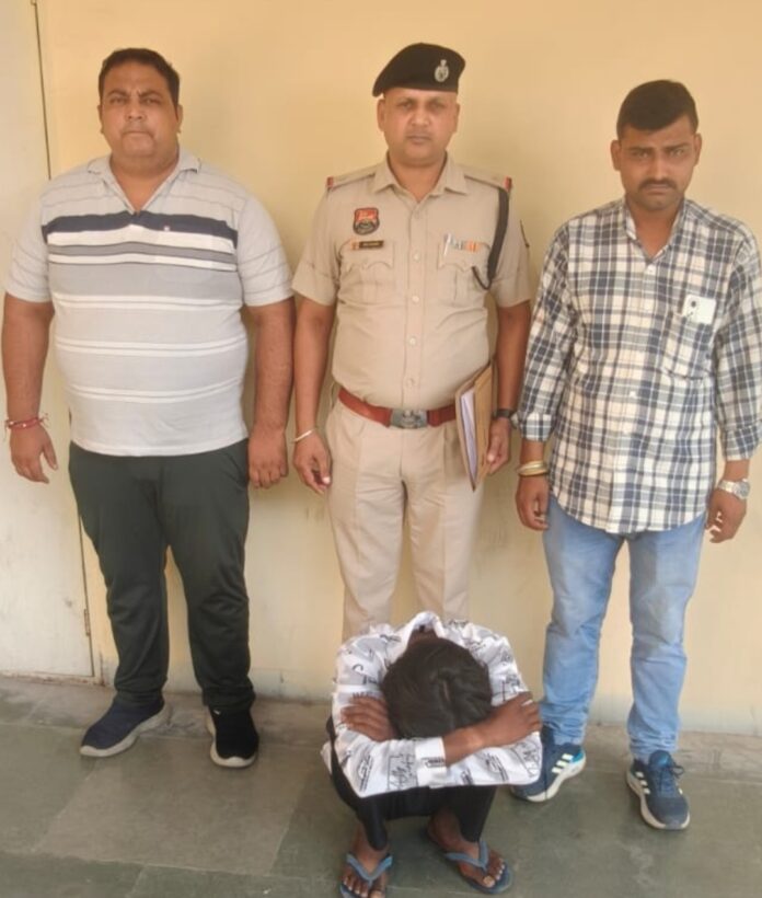 Yamunanagar Anti-Vehicle Theft Cell arrests a man with a recovered stolen motorcycle
