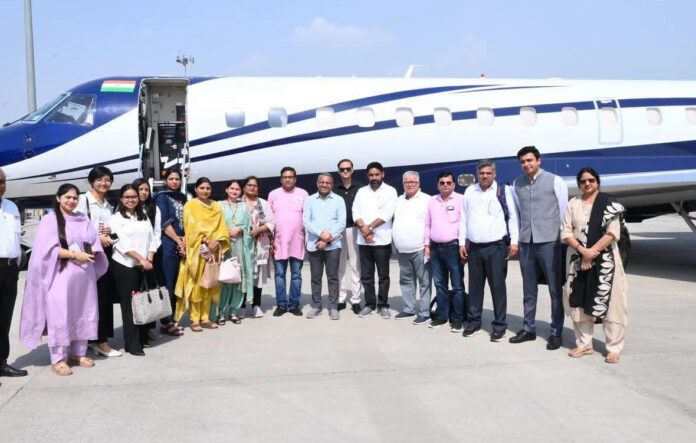 Yamunanagar Mayor Suman Bahmani Leaves for Indore Cleanliness Study Visit Yamunanagar Mayor Suman Bahmani and representatives leaving for Indore to study its cleanliness model